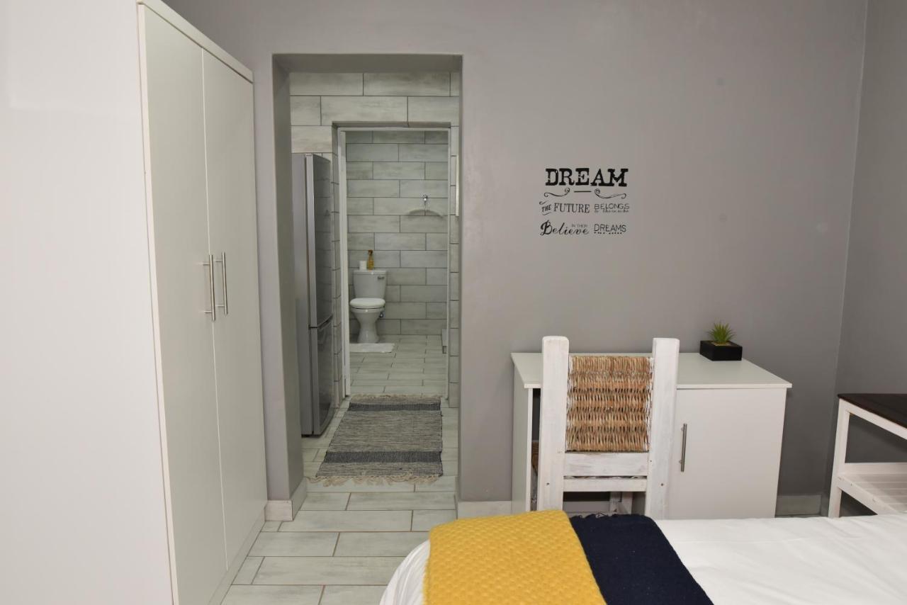 B&B 464 On 22Nd Ave พริทอเรีย ภายนอก รูปภาพ