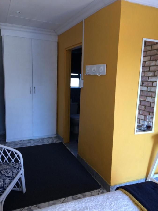 B&B 464 On 22Nd Ave พริทอเรีย ภายนอก รูปภาพ